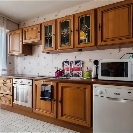 Homestay A Deux Pas Du Tram Strasbourg *