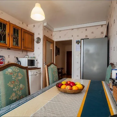 A Deux Pas Du Tram Strasbourg Homestay